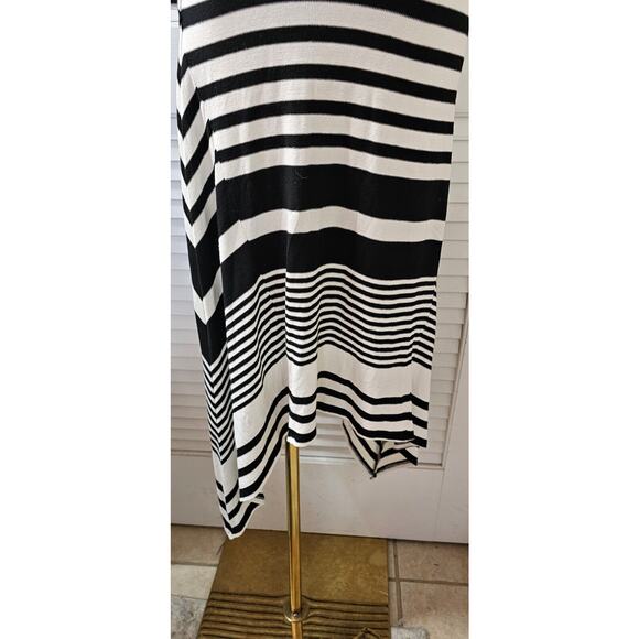 Trina Turk Black White Stretch Asymmetrical Hem 3/4 Sleeve Bodycon Dress Sz P‎ 0 - Picture 3 of 5